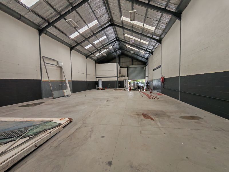 350m2 Industrial Warehouse To Let in Saxenburg Park - Photo 2