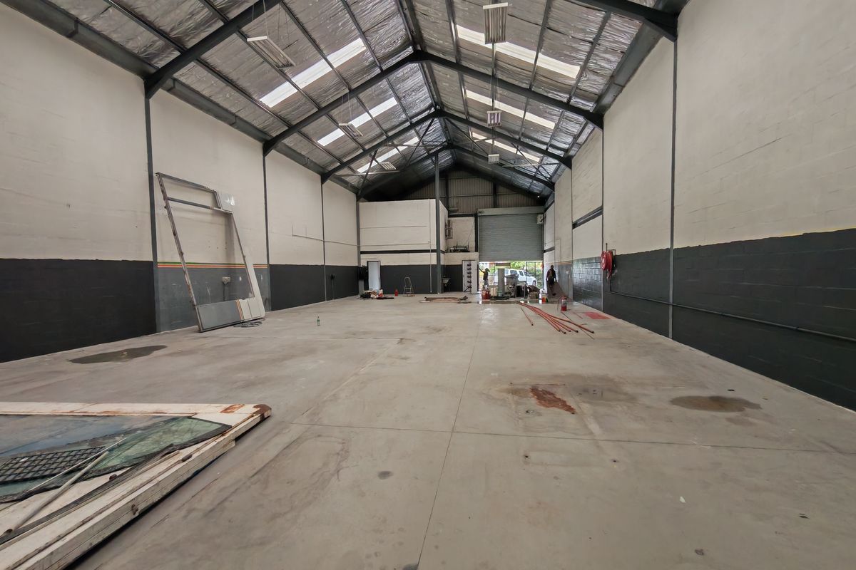 350m2 Industrial Warehouse To Let in Saxenburg Park - Photo 2
