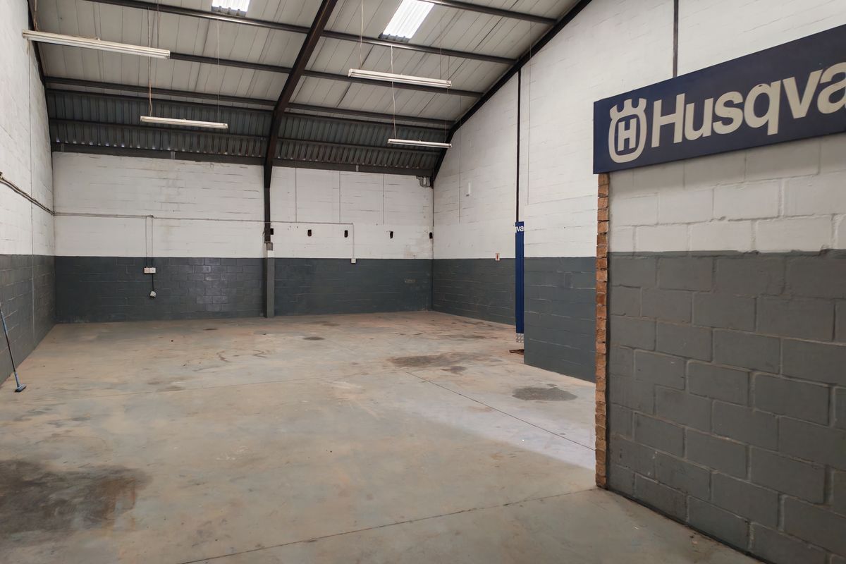 189m2 Warehouse TO LET in Somerset West Business Park - Photo 3
