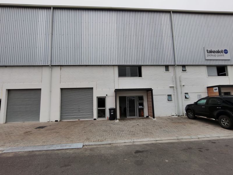 197m2 Warehouse To Let in Firgrove , Somerset West - Photo 2
