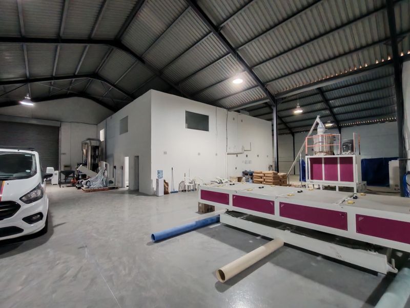 1195m2 Industrial Warehouse To Let  in Asla Park, Strand. - Photo 6