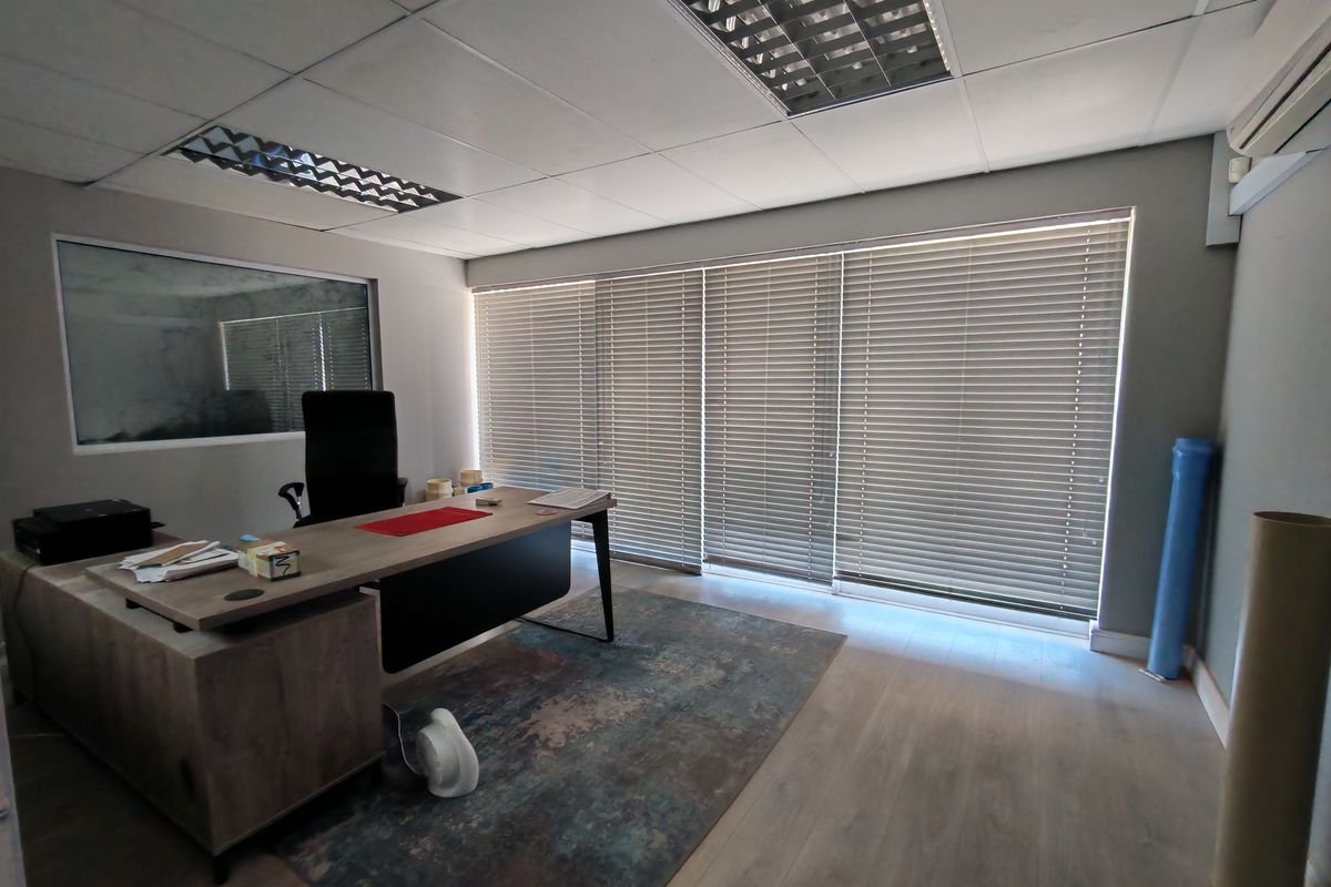 1195m2 Industrial Warehouse To Let  in Asla Park, Strand. - Photo 5