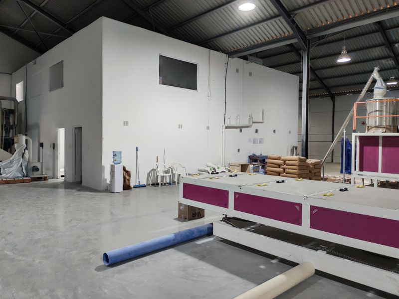 1195m2 Industrial Warehouse To Let  in Asla Park, Strand. - Photo 3