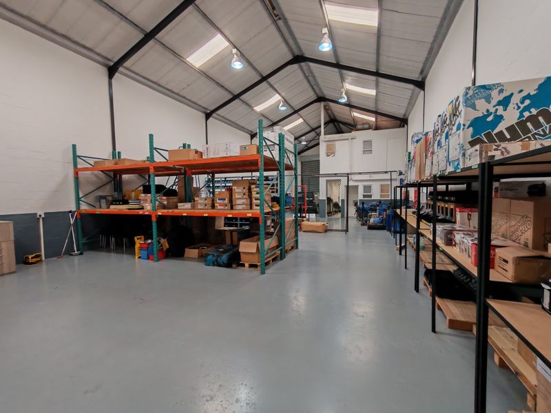 345m2 Industrial Warehouse To Let in Asla Park, Strand - Photo 9
