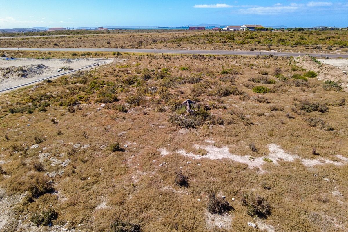 Strategic Industrial Plot for Sale – 2100m2 in Harbor View, Saldanha Bay - Photo 3