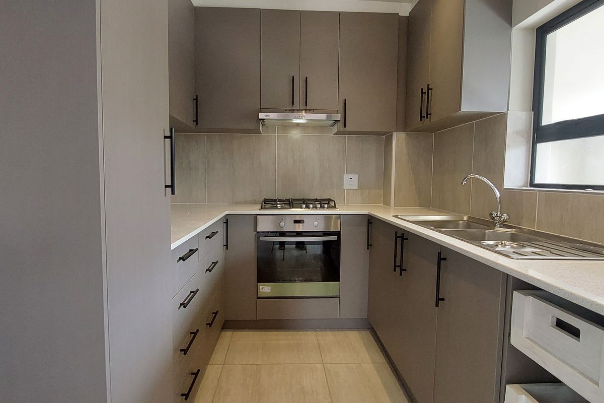 Discover Modern Living in the Perfect Location! - Photo 4