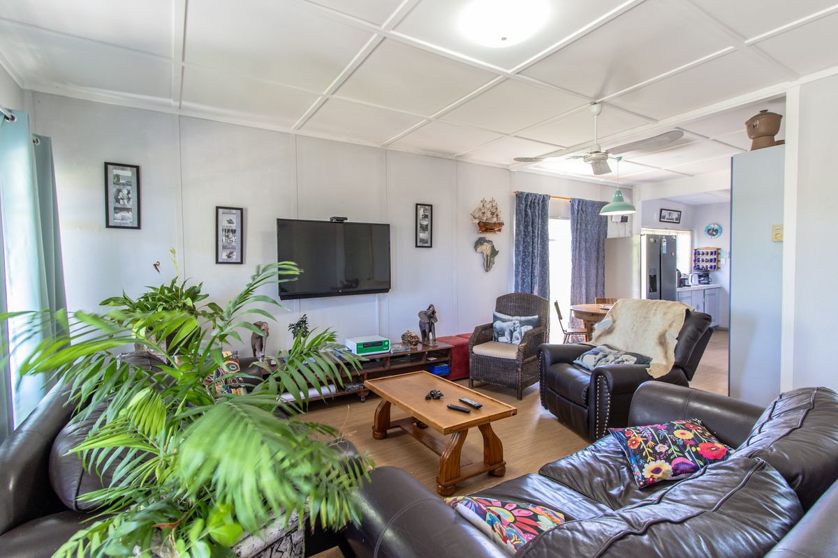 Charming 3-Bedroom Family Home in Hopefield – A Perfect Blend of Comfort & Tranquility - Photo 5