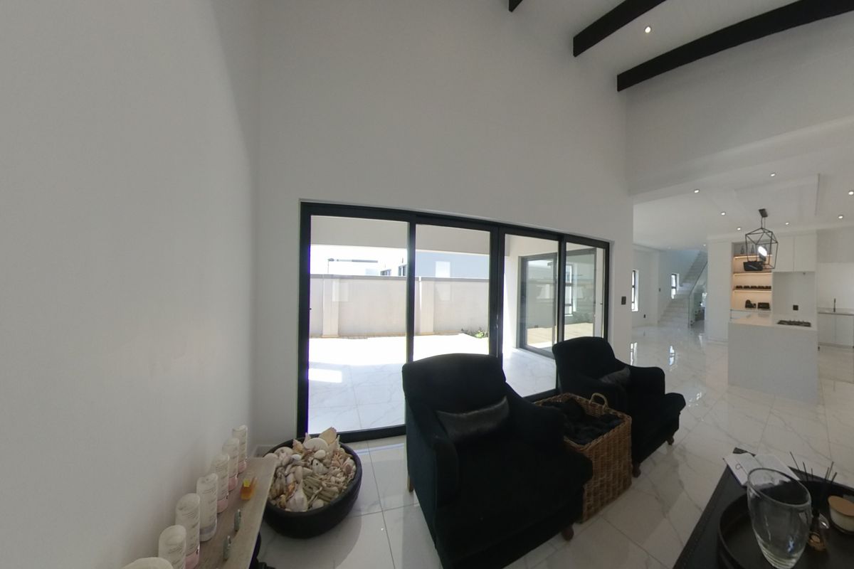 Modern 3-Bedroom Home for Sale in Sandown, Cape Town – Prime Location! - Photo 2