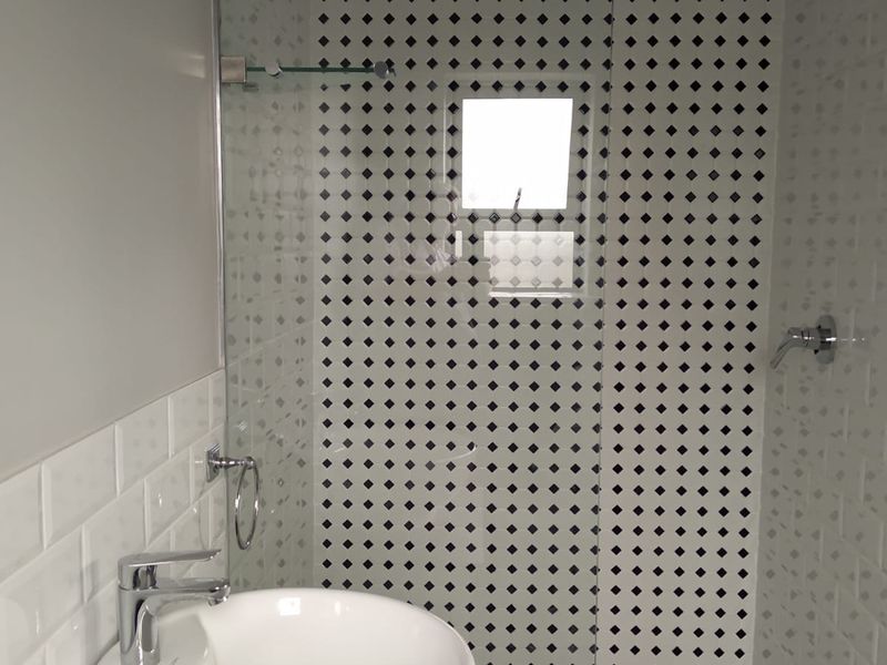 Modern 3-Bedroom Home for Sale in Sandown, Cape Town – Prime Location! - Photo 8