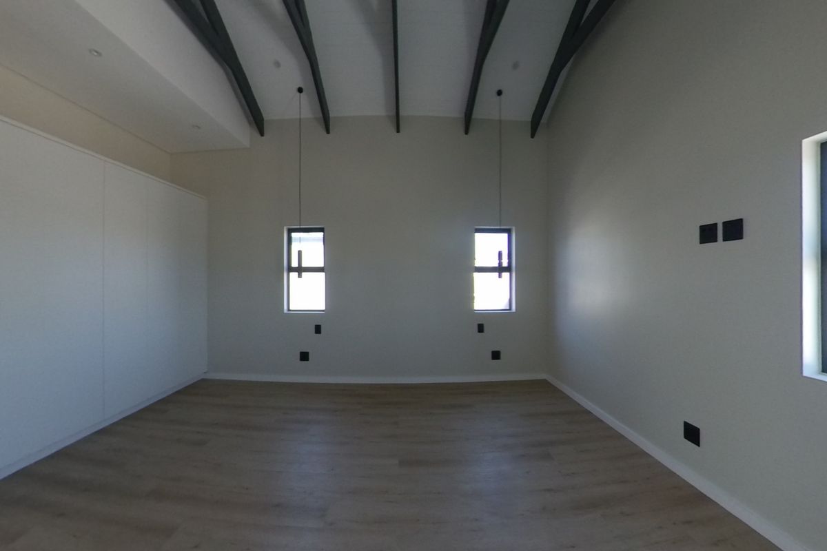 Modern 3-Bedroom Home for Sale in Sandown, Cape Town – Prime Location! - Photo 4