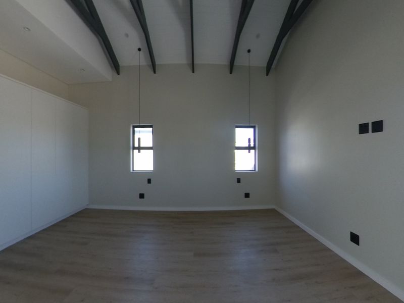 Modern 3-Bedroom Home for Sale in Sandown, Cape Town – Prime Location! - Photo 4