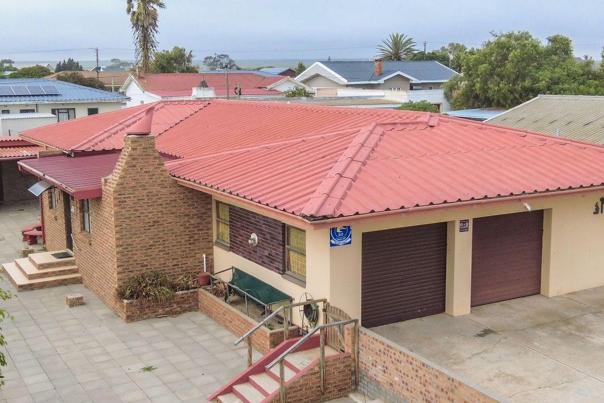 Endless Possibilities in Lambert’s Bay - Photo 2