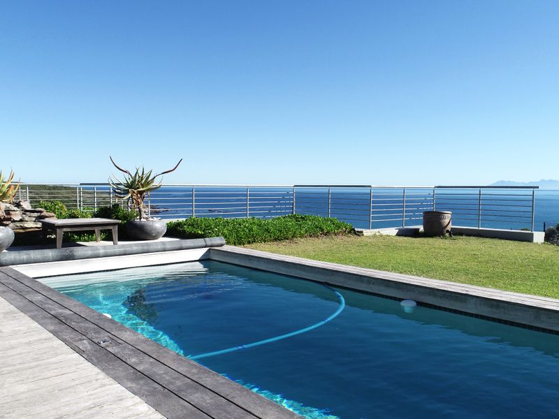 Unparalleled Beachfront Villa Luxury in Gansbaai: Romansbaai Beach & Fynbos Estate - Photo 4