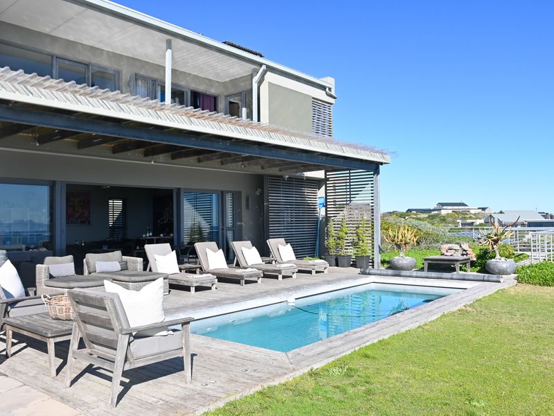 Unparalleled Beachfront Villa Luxury in Gansbaai: Romansbaai Beach & Fynbos Estate - Photo 3