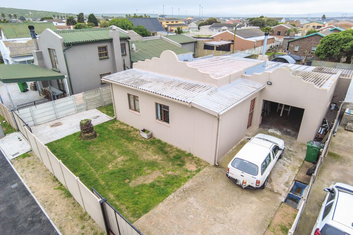 3-Bedroom Home with Braai Room & Big Garden – Packed with Potential! - Photo 4