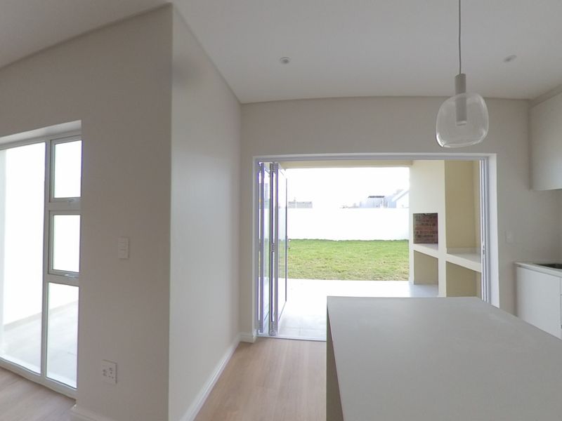Dream Home in Sandown Blouberg - Photo 3