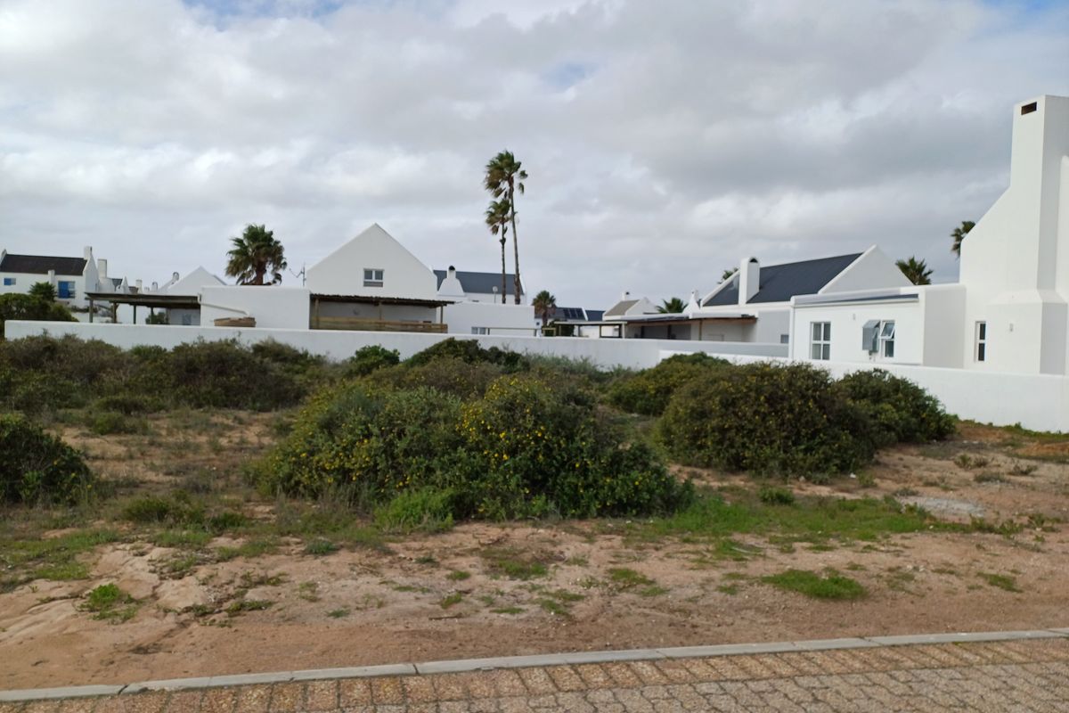 Spacious level land for sale in Lampiesbaai - Photo 2