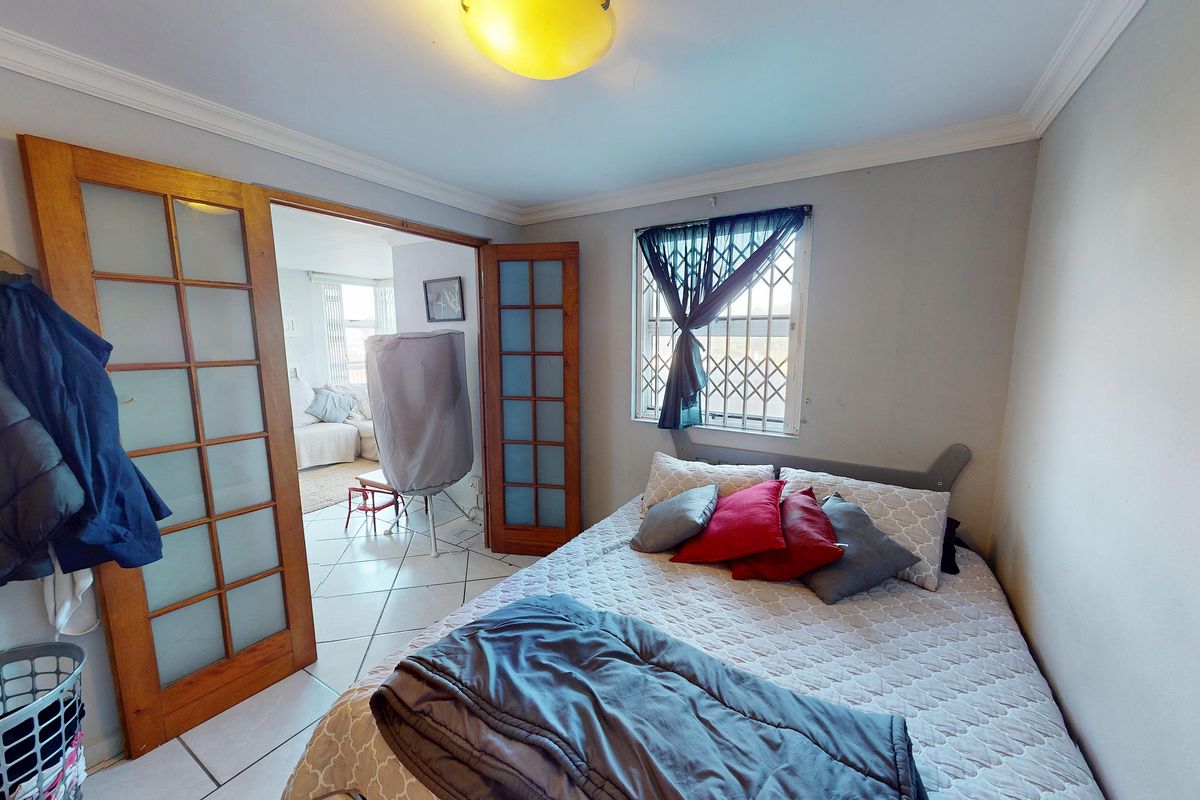 Beachfront Ground-Floor Unit with Business Rights in Strand North - Photo 4
