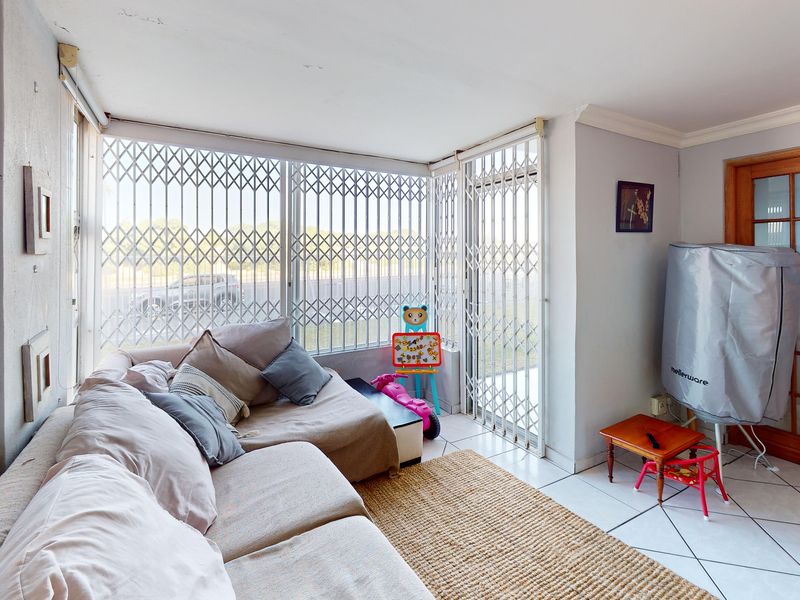 Beachfront Ground-Floor Unit with Business Rights in Strand North - Photo 7