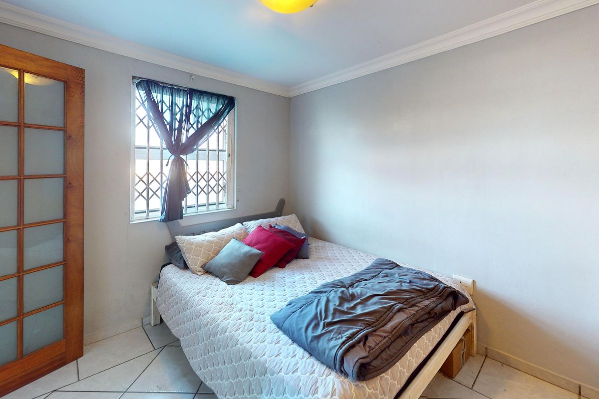 Beachfront Ground-Floor Unit with Business Rights in Strand North - Photo 5