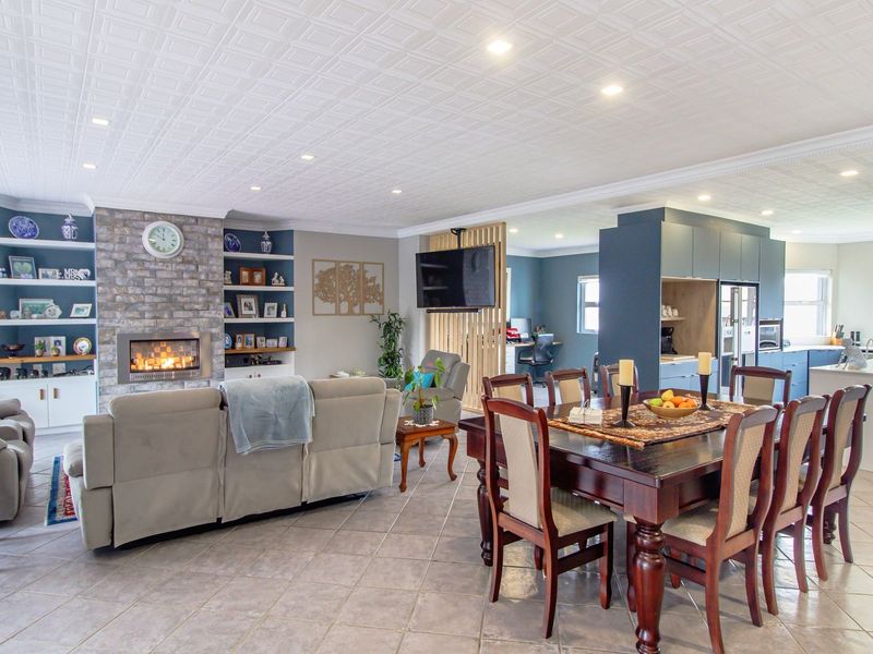 House Pending Sale In Yzerfontein - Photo 2