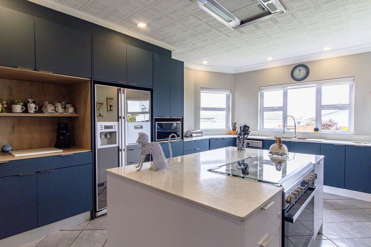 House Pending Sale In Yzerfontein - Photo 3