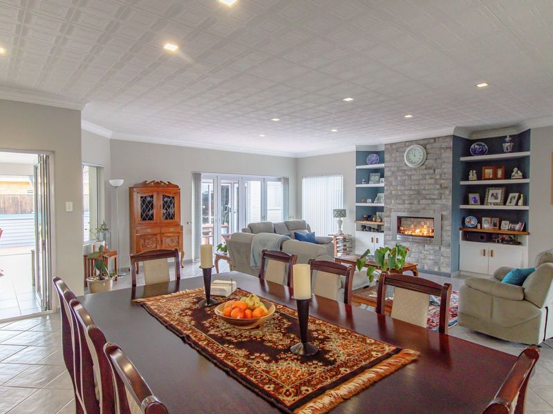 House Pending Sale In Yzerfontein - Photo 8