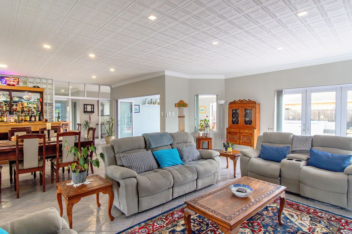 House Pending Sale In Yzerfontein - Photo 4