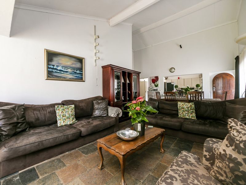 Welcome to Your Tranquil Oasis! - Photo 9