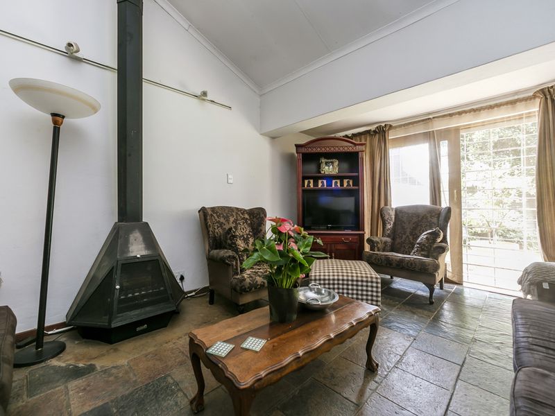 Welcome to Your Tranquil Oasis! - Photo 8