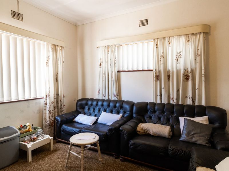 3-Bedroom Home with Dual Potential in the Heart of Vredenburg - Photo 9