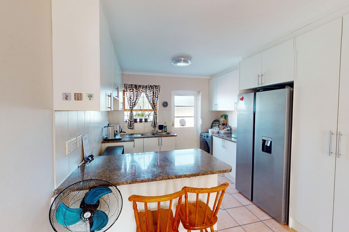 Secure 2-Bedroom Home in Sought-After Complex - Photo 5