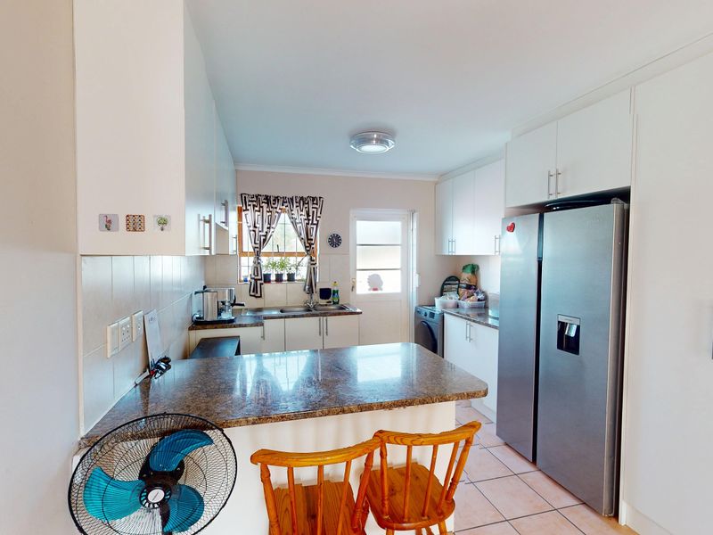 Secure 2-Bedroom Home in Sought-After Complex - Photo 5