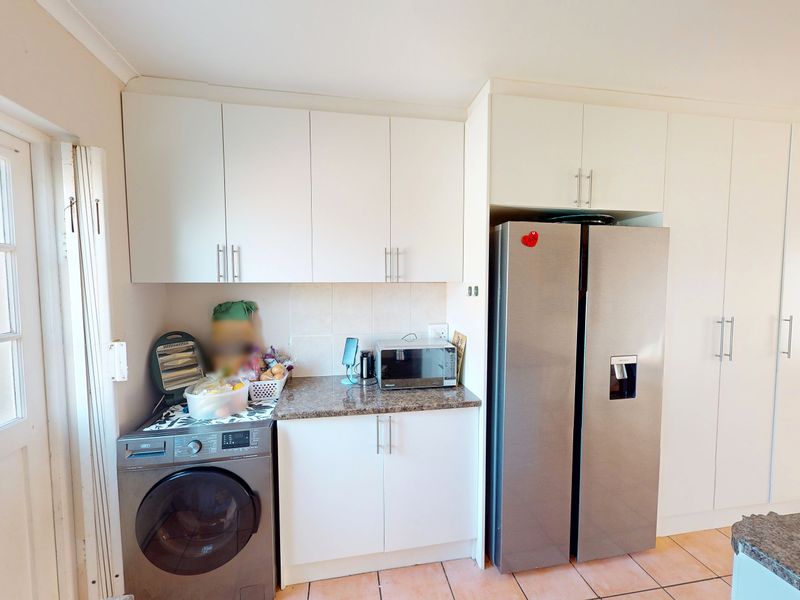 Secure 2-Bedroom Home in Sought-After Complex - Photo 9