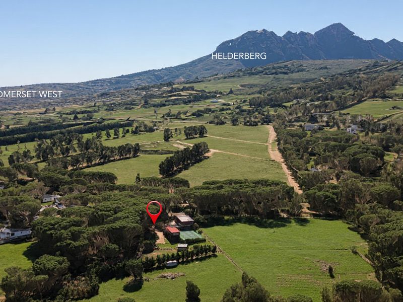 PRIVATE FAMILY ESTATE OR EVENT CENTRE OR BOUTIQUE HOTEL OPTION - Photo 2