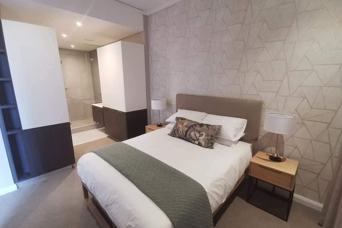 Luxury 1 Bedroom Apartment in Menlyn Maine Residences, Pretoria - Photo 5