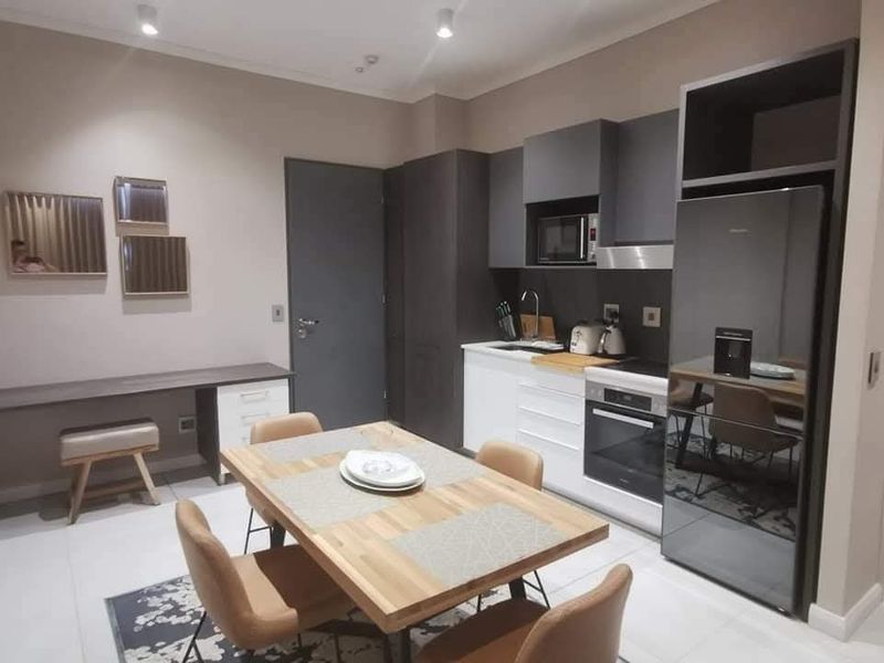 Luxury 1 Bedroom Apartment in Menlyn Maine Residences, Pretoria - Photo 10