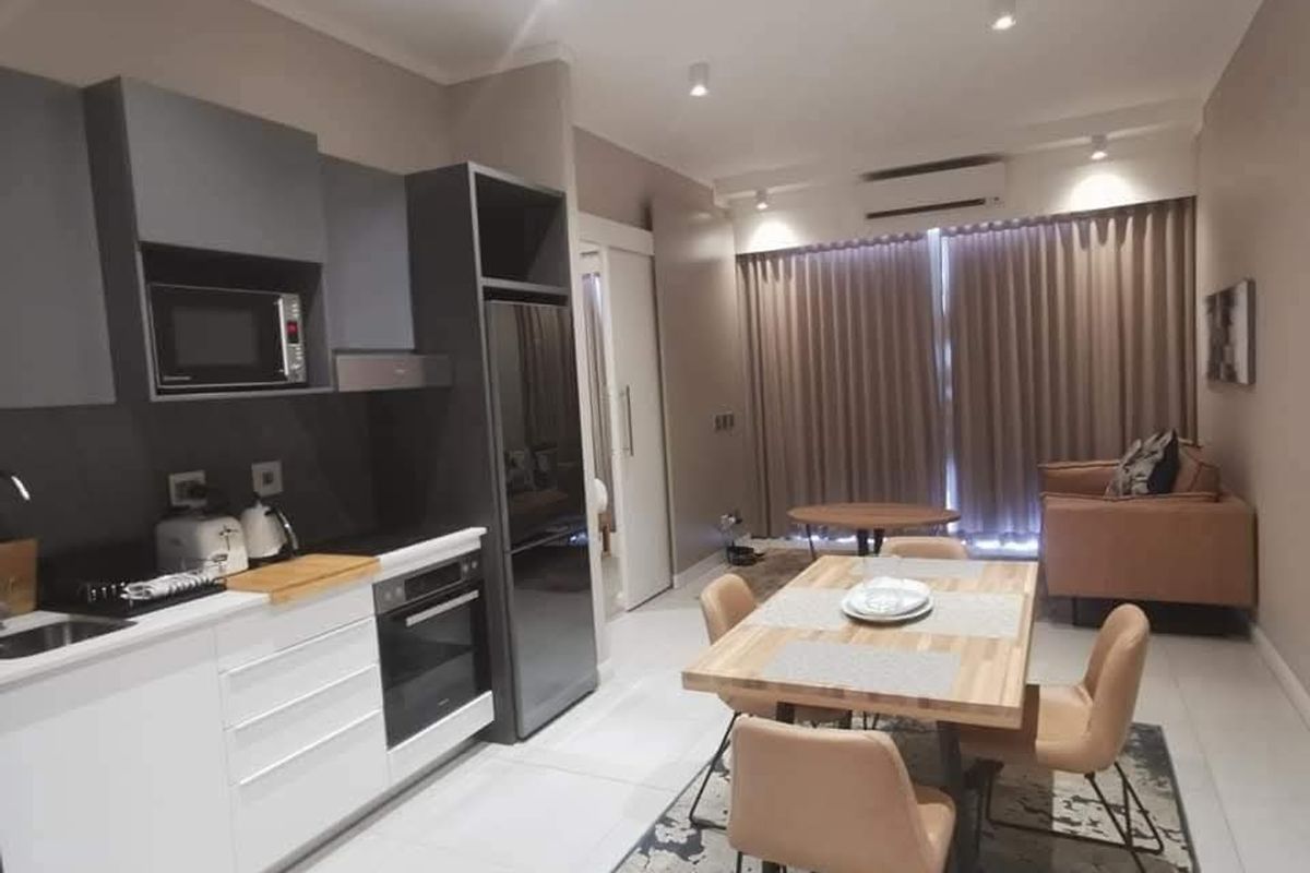 Luxury 1 Bedroom Apartment in Menlyn Maine Residences, Pretoria - Photo 2