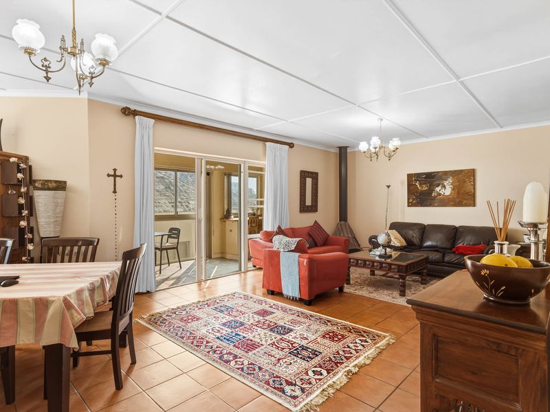 Spacious Apartment & Rare Investment Opportunity - Photo 3