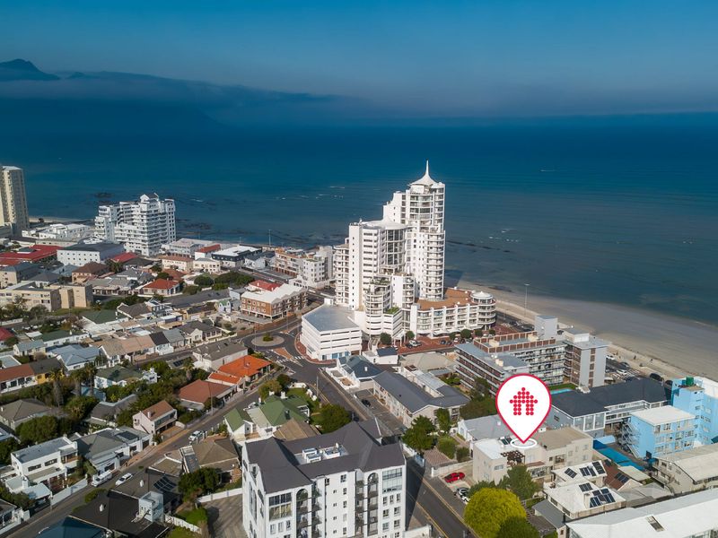 Spacious Apartment & Rare Investment Opportunity - Photo 1