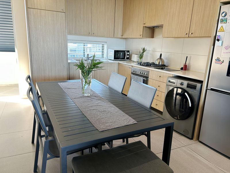 Modern 2 bedroom apartment in Somerset Lakes - Photo 5