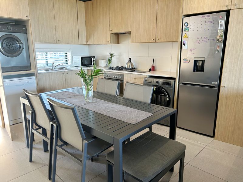 Modern 2 bedroom apartment in Somerset Lakes - Photo 6