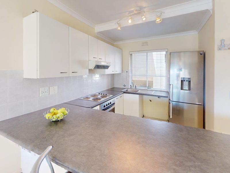 2 Bedroom Apartment in Harbour Island - Photo 10