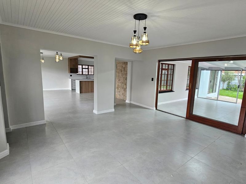 NEWLY RENOVATED FAMILY HOME WITH OFFICE - Photo 2