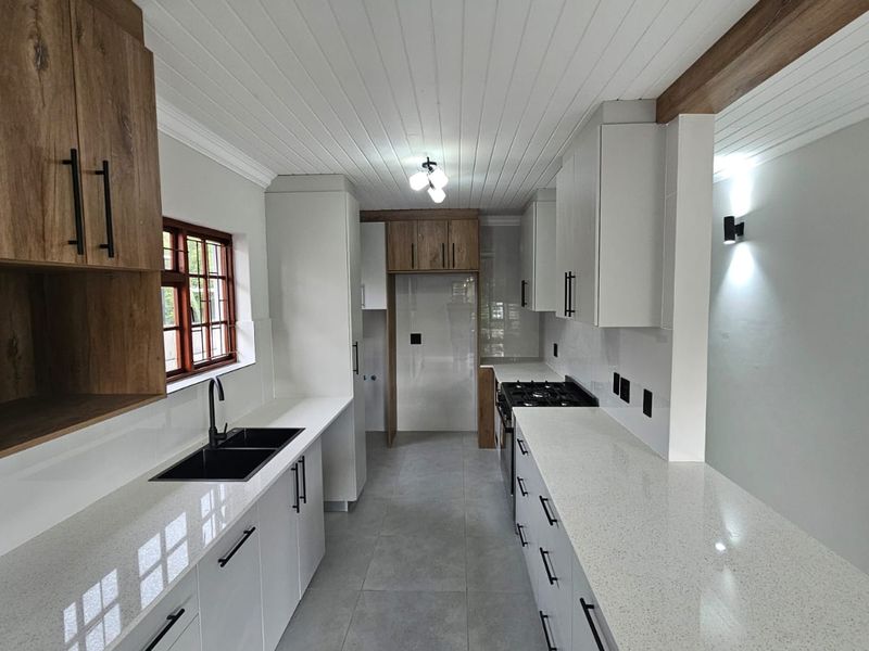 NEWLY RENOVATED FAMILY HOME WITH OFFICE - Photo 3