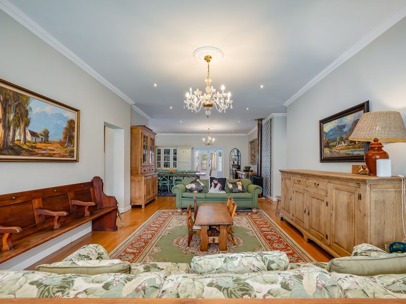 Exceptional family home in Strand North - Photo 3