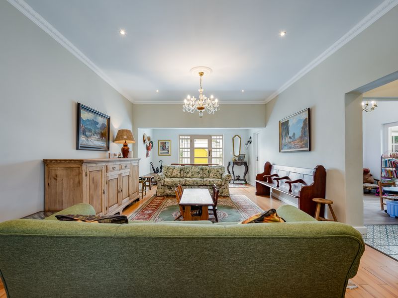 Exceptional family home in Strand North - Photo 5
