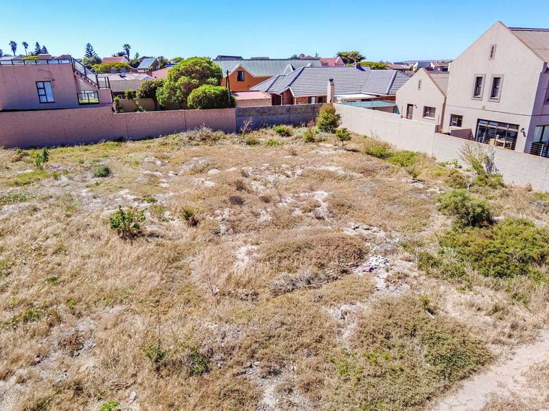 Discover Coastal Living at Its Best in Blouwater Bay - Photo 6