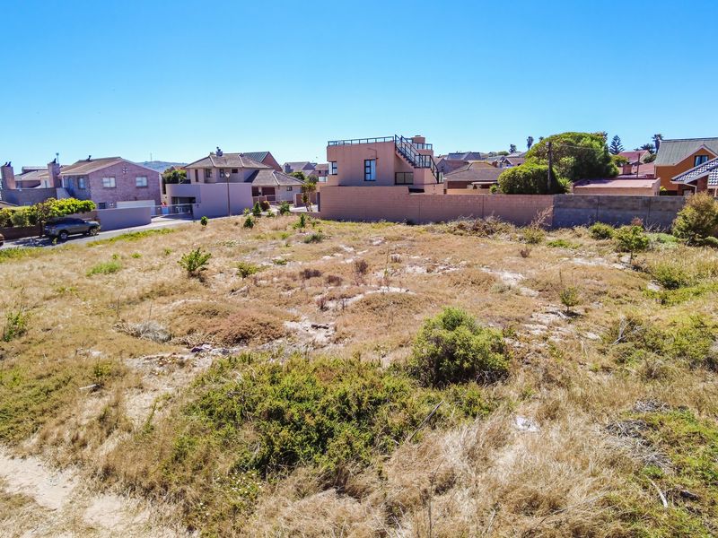 Discover Coastal Living at Its Best in Blouwater Bay - Photo 10