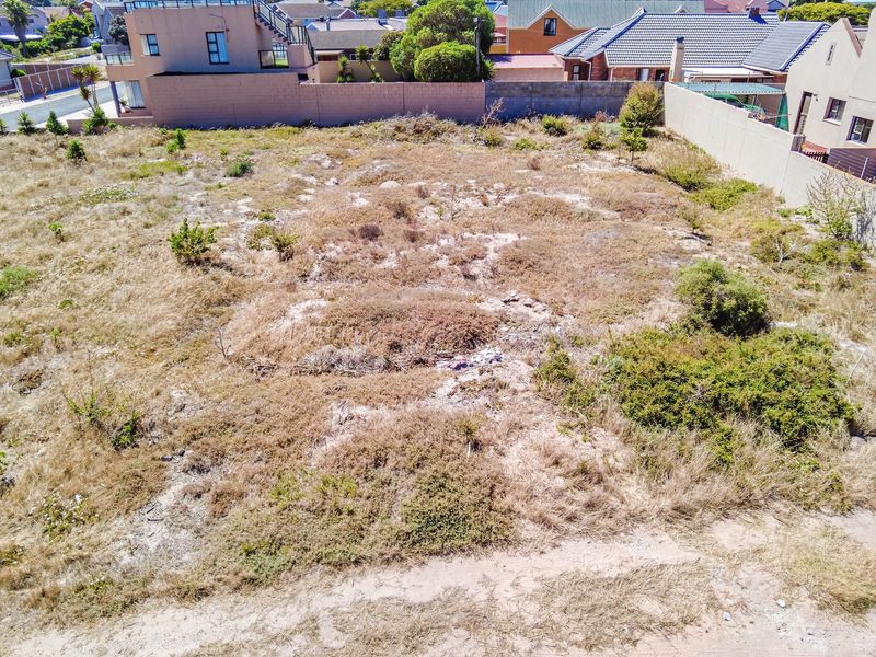 Discover Coastal Living at Its Best in Blouwater Bay - Photo 8